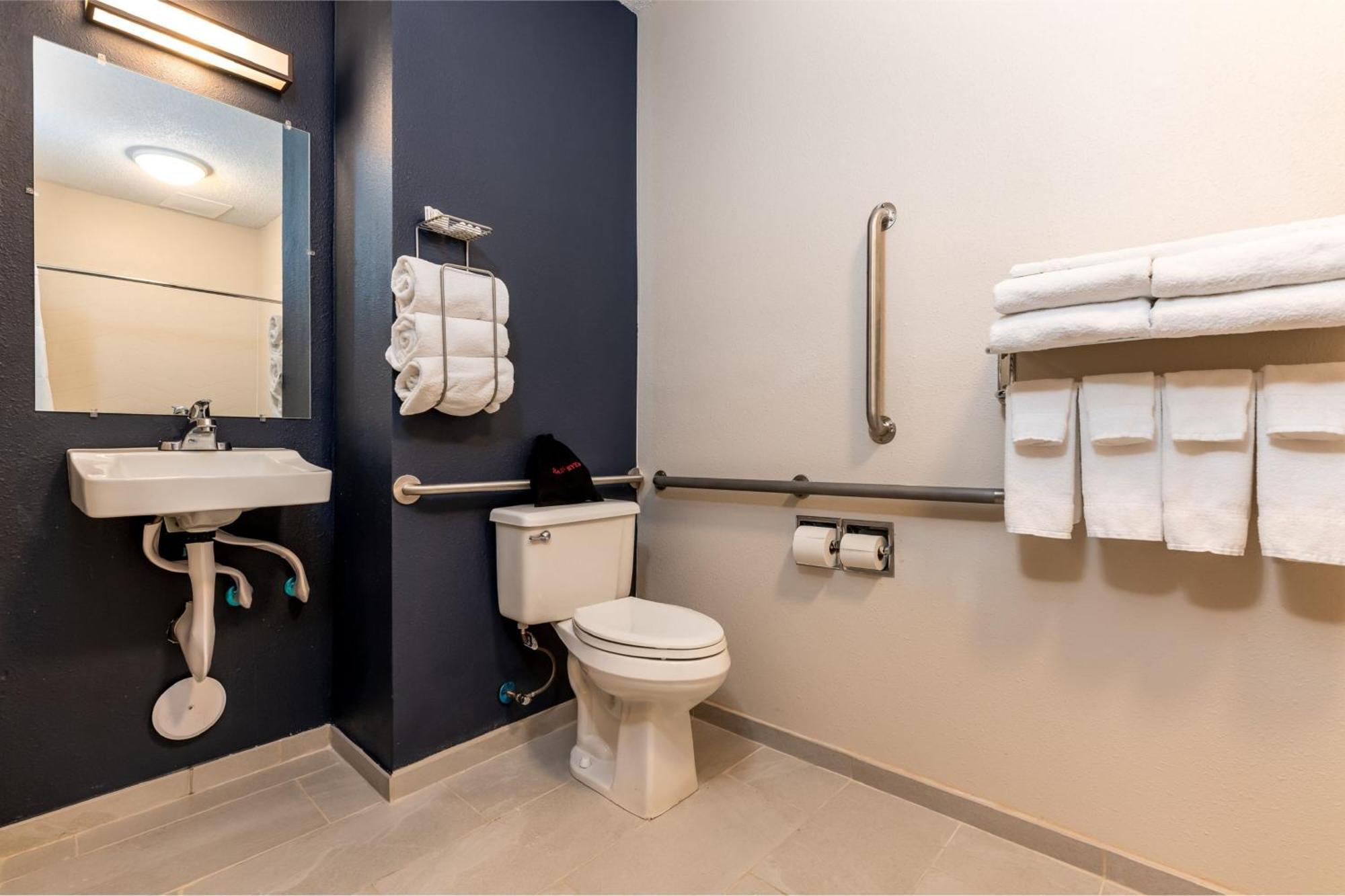 Fairfield Inn & Suites By Marriott Спеърфиш Екстериор снимка
