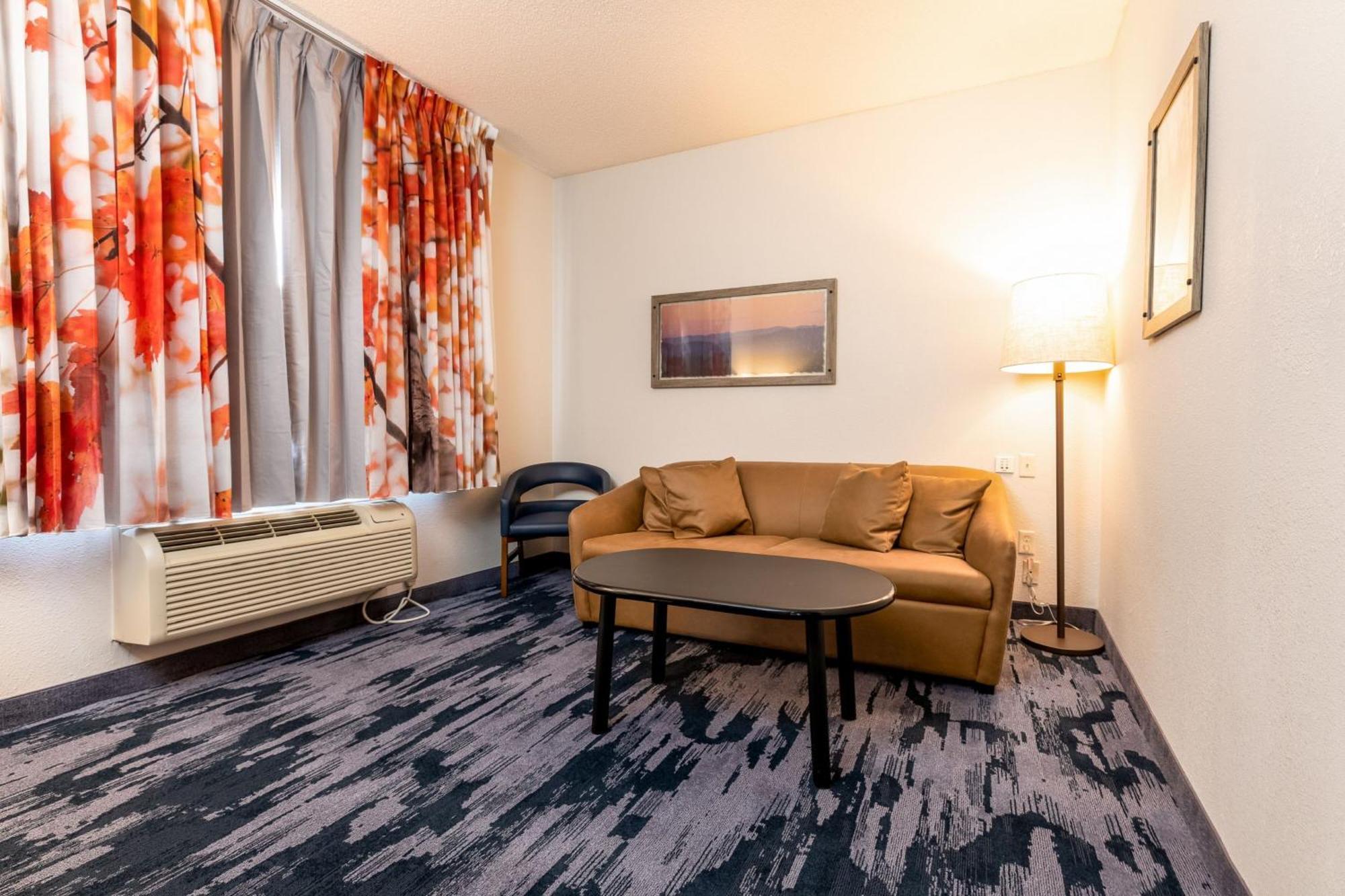 Fairfield Inn & Suites By Marriott Спеърфиш Екстериор снимка